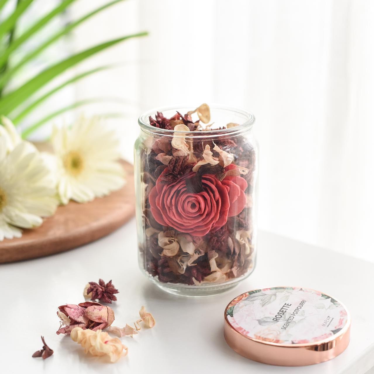 Rosette Potpourri Jar